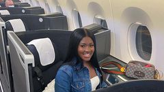 Fella Makafui on the plane