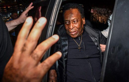 Pele has been in poor health in recent years, and has spent various stints in the hospital
