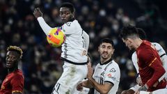 Roger Ibanez's header made sure of the three points for Roma against Spezia