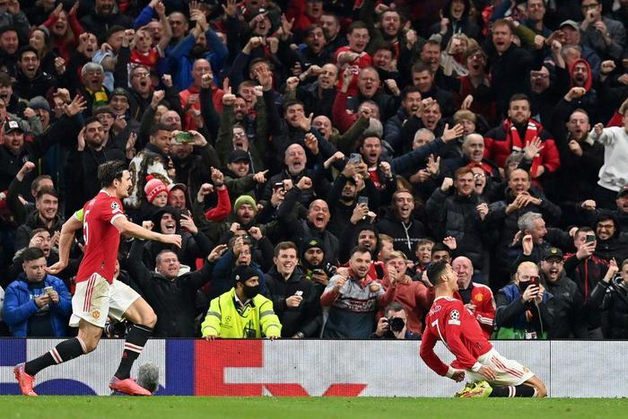 'Never Give In' is part of Manchester United's DNA says manager Ole Gunnar Solskjaer and he knows they will need that when they face in-form Liverpool on Sunday