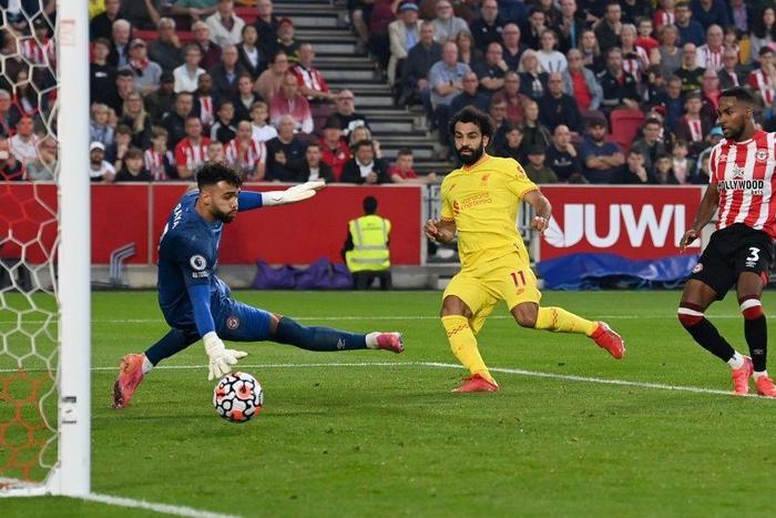Mohamed Salah scores his 100th Premier League goal for Liverpool against Brentford