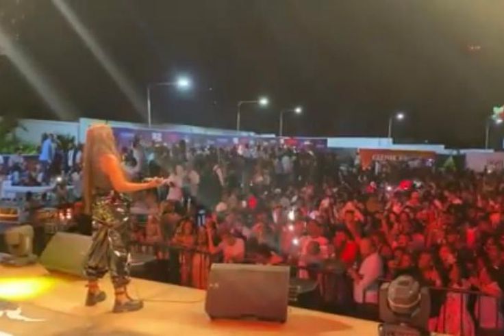 Tanzanians sing Gyakie's 'Forever' word for word as she thrills them at concert (WATCH)