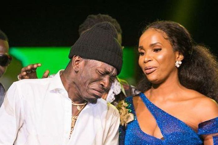 Shatta Wale weeps at 3Music Awards