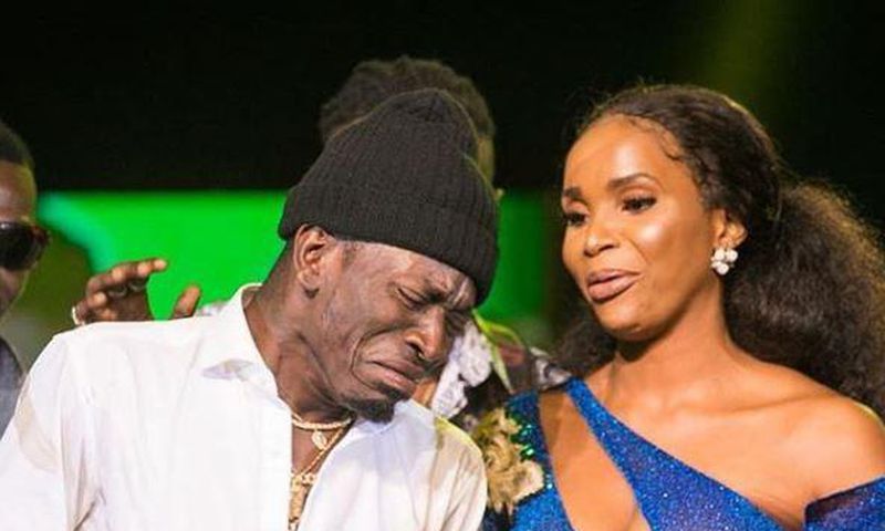 Shatta Wale weeps at 3Music Awards