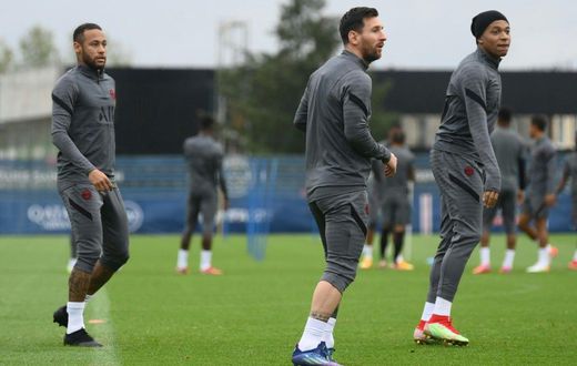 Lionel Messi with Neymar and Kylian Mbappe in training for PSG on Monday