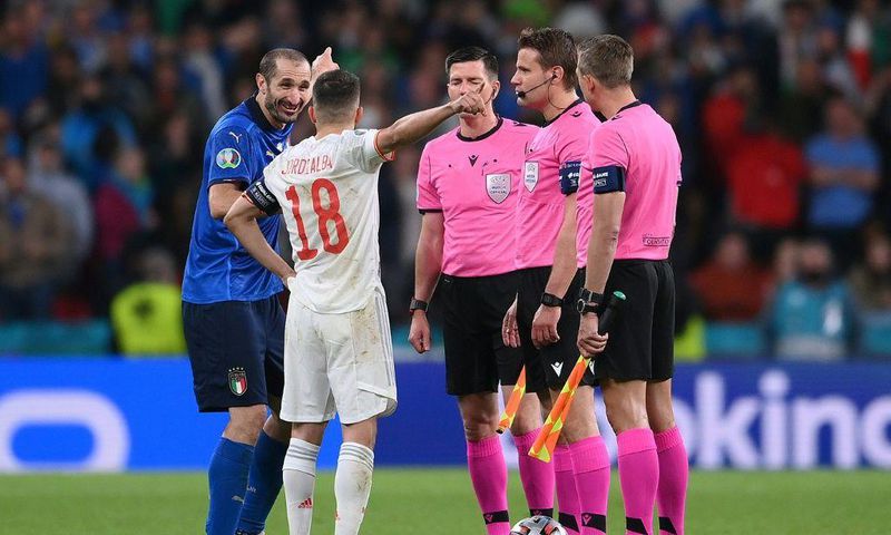 Giorgio Chiellini's pre-penalty discussion with Jordi Alba was one of the iconic moments of Italy's Euro 2020 triumph