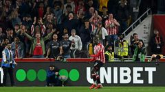 Yoane Wissa celebrates Brentford's late equaliser against Liverpool
