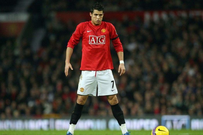 Manchester United announced a deal to re-sign Cristiano Ronaldo on Friday