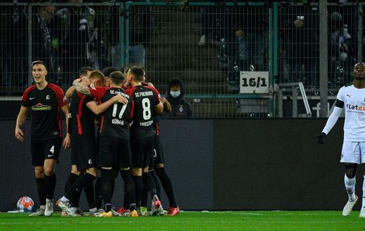 Freiburg inflicted a humiliating defeat on Borussia Moenchengladbach in the Bundesliga on Sunday