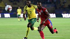 Star Mamelodi Sundowns forward Peter Shalulile (R) playing for Namibia against South Africa at the 2019 Africa Cup of Nations in Egypt.
