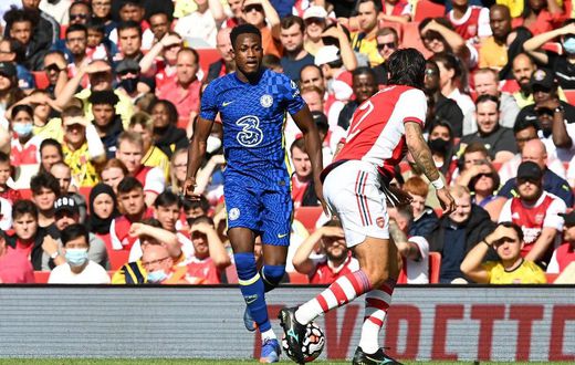 Baba Rahman: Ghana defender dropped from Chelsea’s UEFA Super Cup squad