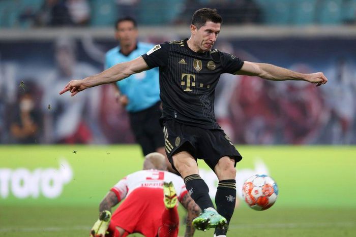 Bayern Munich striker Robert Lewandowski converted a penalty to claim his sixth Bundesliga goal this season in the win at RB Leipzig