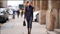 5 '90s Fashion Trends That Are Making A Comeback In 2025