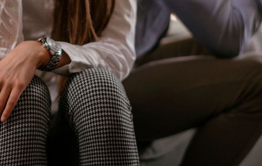 5 ways your body shows you someone is not right for you
