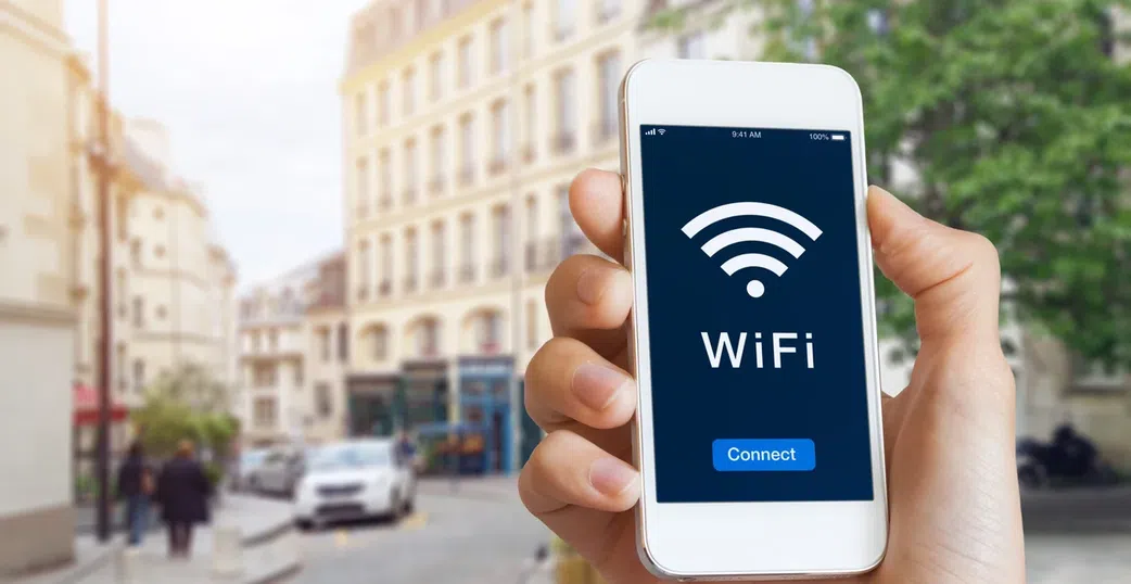 5 reasons you should never connect your device to public WiFi