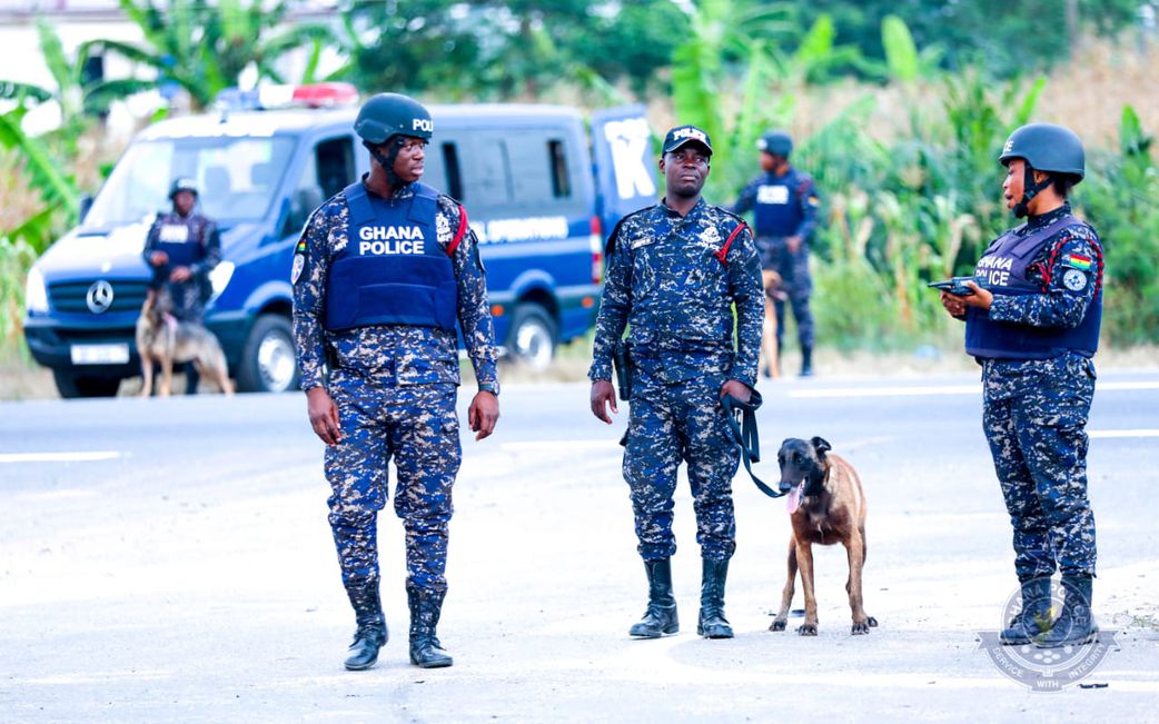 Suspected thief demonstrates how he broke into a mobile money shop to steal [video]