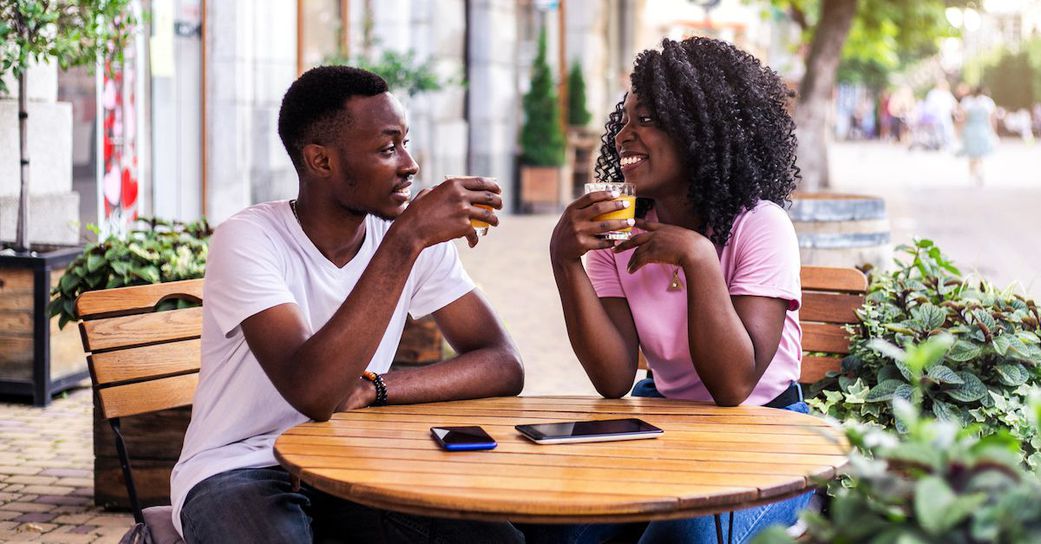 5 types of outfits you should not wear on a first date as a lady
