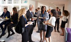 Here are 5 effective tips to help you network like a pro at any event