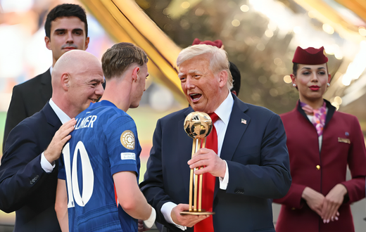 Donald Trump booed at Club World Cup final as Chelsea beat PSG 3-0 [Video]