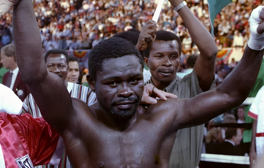 Azumah Nelson 

Photo| Getty Images