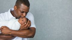 5 signs of a father wound in women and how to deal with it