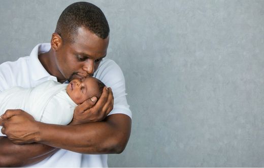 5 signs of a father wound in women and how to deal with it