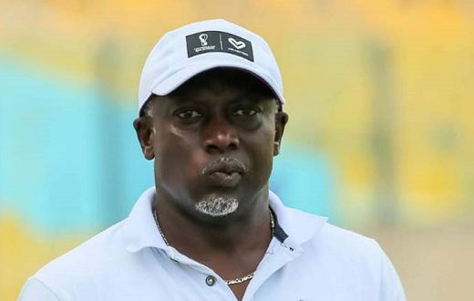Angry Nsoatreman FC fans drag head coach Yaw Preko out of training grounds twice