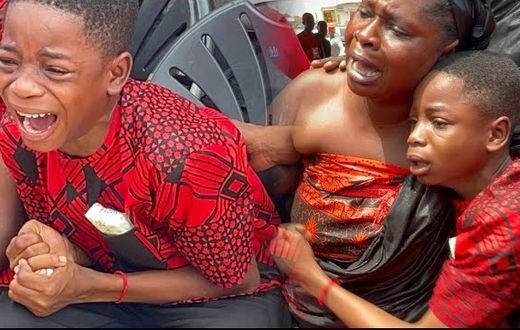 [Video] Pooley's wife and children breakdown in tears at his one-week observation