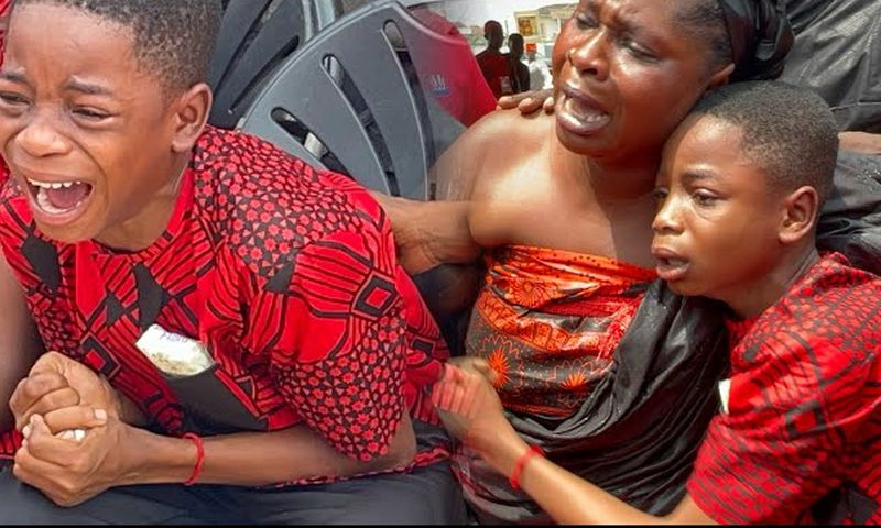 [Video] Pooley's wife and children breakdown in tears at his one-week observation