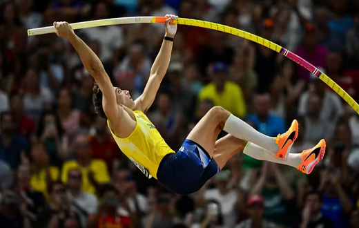 Why Armand Duplantis breaks pole vault world record by only 1cm each time