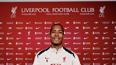 No PSG move: Virgil van Dijk stuns fans with new Liverpool deal