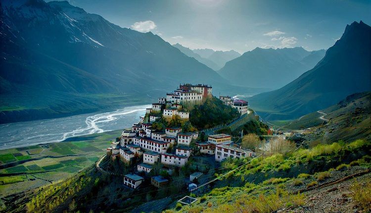 Top 7 breathtaking places to visit in India as a tourist - Don't miss no. 6