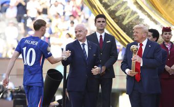 Cole Palmer reminds me of myself - Donald Trump compares himself to Chelsea star