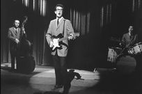 6 celebrities who died in plane crashes