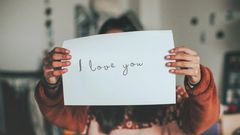 10 Ways People Express Love Without Saying “I Love You”