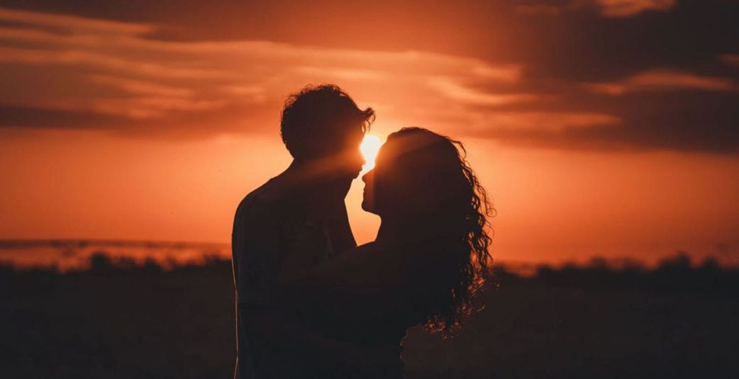Romantic messages for her: 10 sweet and sincere quotes