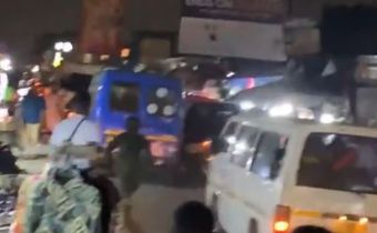 Soldier whips drivers who parked wrongly at Lapaz