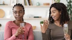 5 clear signs your friend is jealous of you