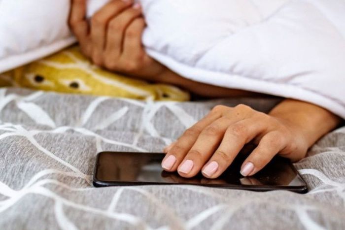 Things to do in the morning before looking at your phone [thebalancedceo]