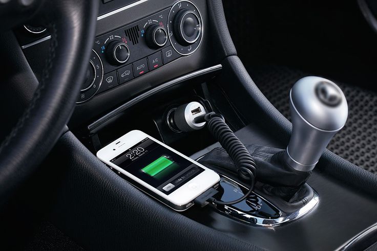 Should you use your car charger to charge your phone [vhedia]