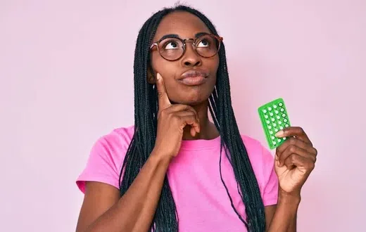 What happens to your body when you stop taking birth control [Depositphotos]