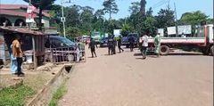 Six people are currently receiving hospital treatment following a violent clash between residents of Kwahu Abetifi