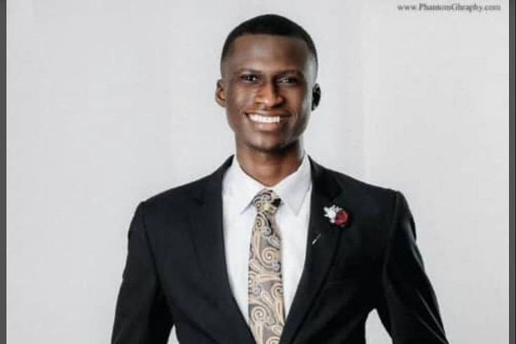 Gospel singer Jacob Yaw Mawulo Adjola popularly known as Jake reportedly commits suicide, leaves behind note