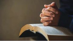 10 powerful warfare prayer points with scriptures to defeat the enemy