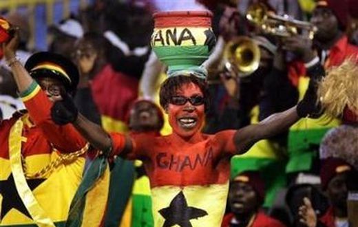 Ghanaians celebrate Niger’s opening goal against Black Stars (VIDEO)