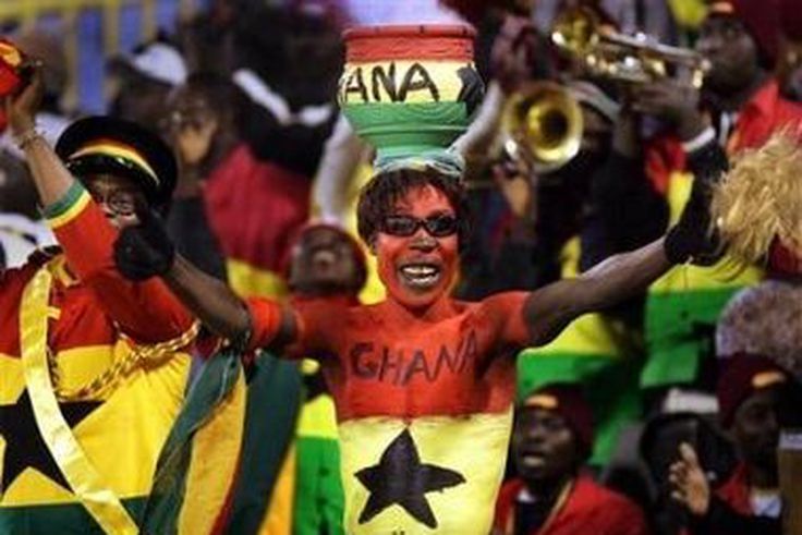 Ghanaians celebrate Niger’s opening goal against Black Stars (VIDEO)