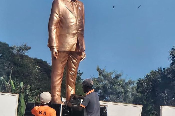 Ghanaians express anger as Akufo-Addo unveils statue of himself, scores himself 80%