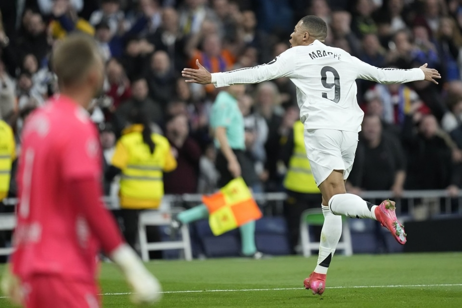 Mbappe celebrates his goal against Las Palmas