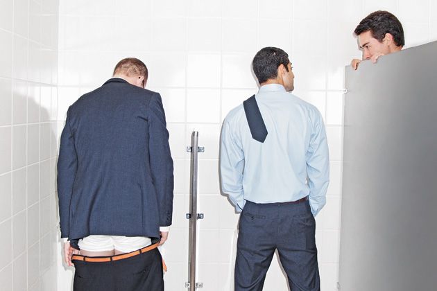10 things you should never do in a public washroom