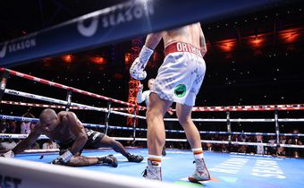Oleksandr Usyk becomes 2x undisputed heavyweight champion with brutal KO of Dubois 
Photo: SkySports